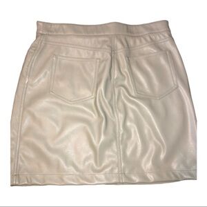 Rachel Zoe light green pleather mini a-line skirt. New size 8